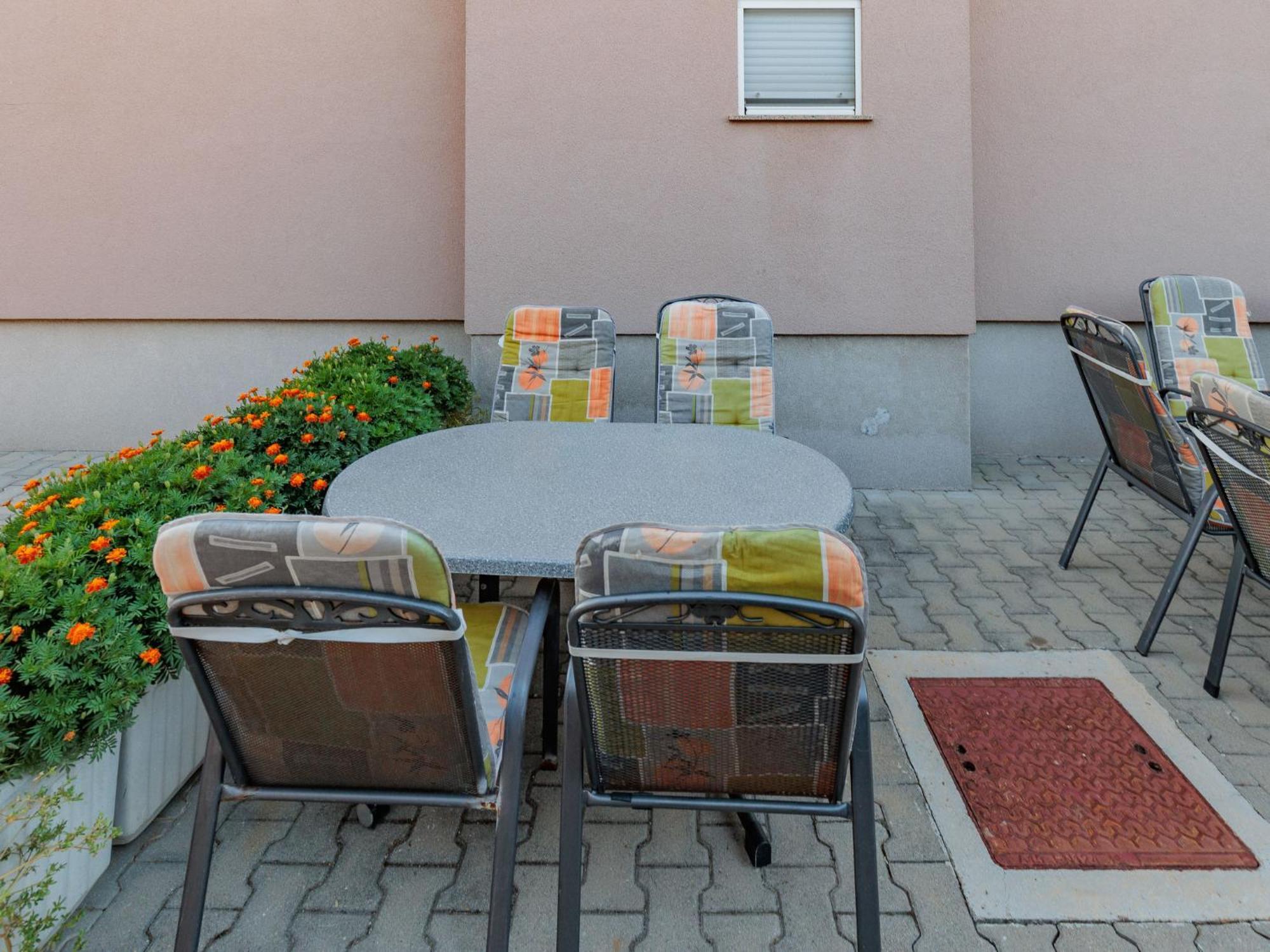 Apartment Mlasina-5 By Interhome Nin Exterior photo